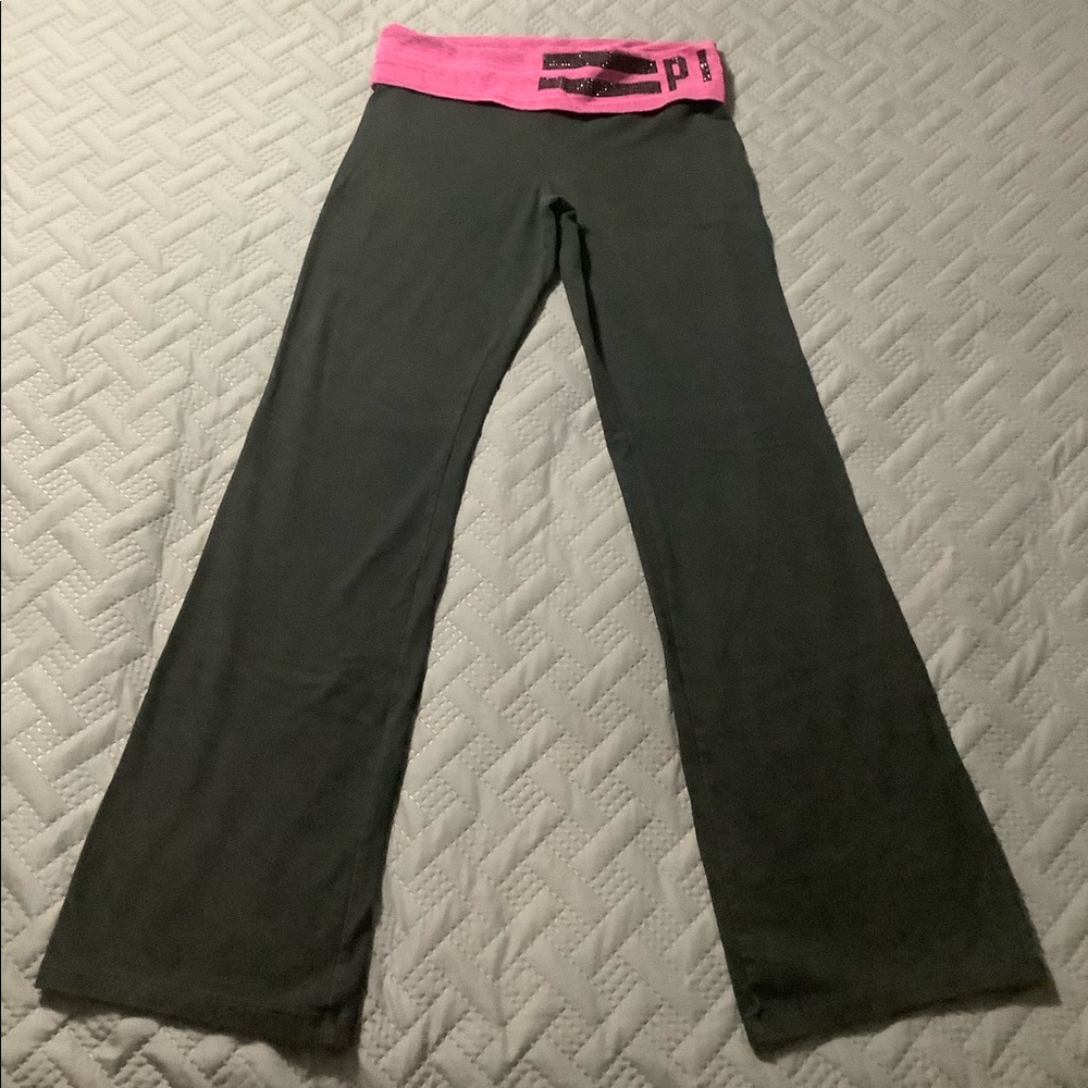 Pink VS Yoga Leggings